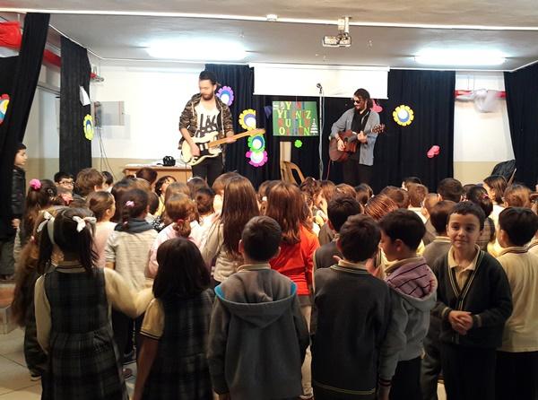 OKULUMUZDA KONSER